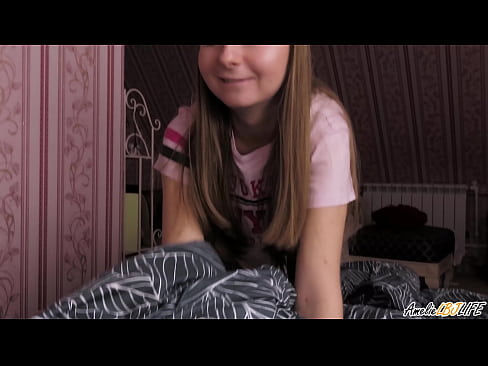 ❤️ Blondie onun BFF-ni dərindən sorur və ağzına boşaldır ❤️❌ Porno vk bizdə az.wassell.ru ﹏